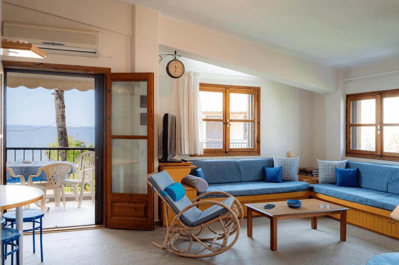 Appartamento Seahouse With View Psakoudia Esterno foto