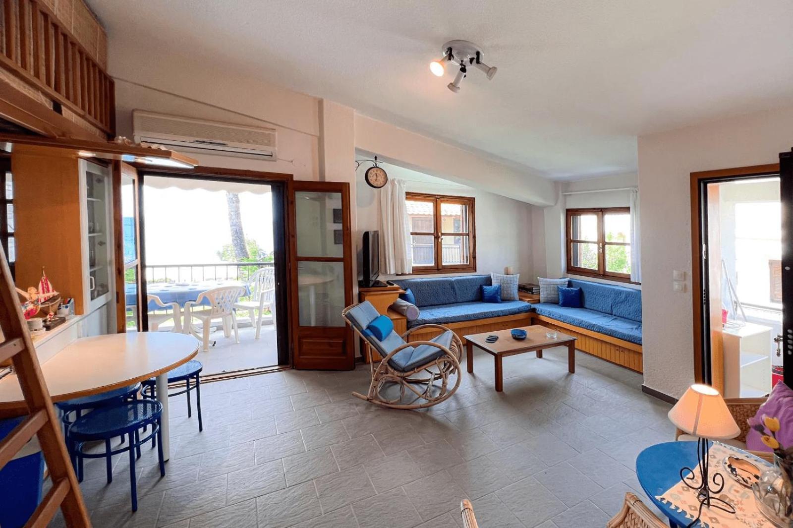 Appartamento Seahouse With View Psakoudia Esterno foto